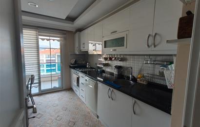CENTURY21 POYRAZ'DAN CADDE ÜZERİ GENİŞ 3+1 FIRSAT DAİRE