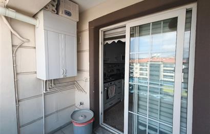 CENTURY21 POYRAZ'DAN CADDE ÜZERİ GENİŞ 3+1 FIRSAT DAİRE