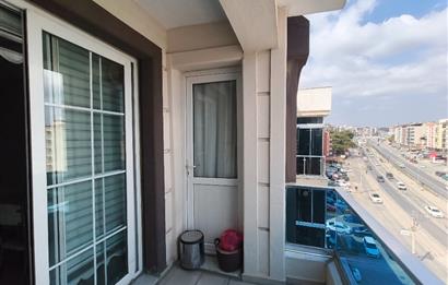 CENTURY21 POYRAZ'DAN CADDE ÜZERİ GENİŞ 3+1 FIRSAT DAİRE