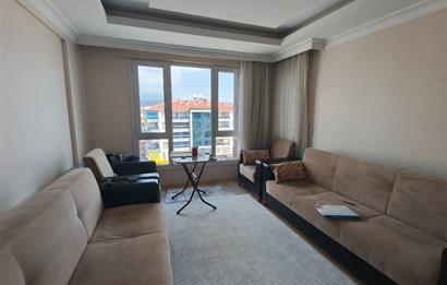 CENTURY21 POYRAZ'DAN CADDE ÜZERİ GENİŞ 3+1 FIRSAT DAİRE