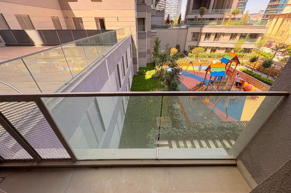 C21 ROOF'DAN YENİ FİKİRTEPE EMLAK KONUT 6.ETAPTA 1+1 KİRALIK
