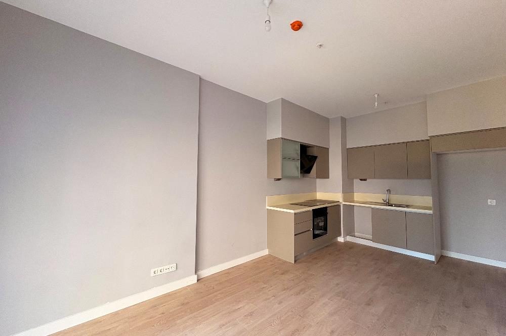 C21 ROOF'DAN YENİ FİKİRTEPE EMLAK KONUT 6.ETAPTA 1+1 KİRALIK