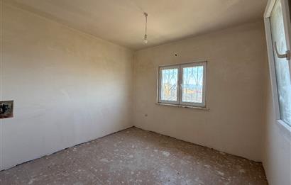 Kendi Tasarımınızı Yaratabileceğiniz  Köşe Konumlu, Kapanmaz Deniz Manzaralı Özel Plajlı Site içinde 3+1 Villa