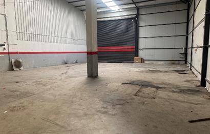 Fatih Sanayi Sitesinde 340m2 Batarlı Köşe Kiralık Dükkan