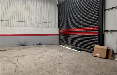 Fatih Sanayi Sitesinde 340m2 Batarlı Köşe Kiralık Dükkan