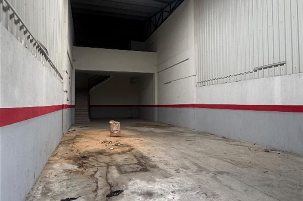 C21 Eliteden Fatih Sanayi Sitesinde Kiracılı Satılık Dükkan