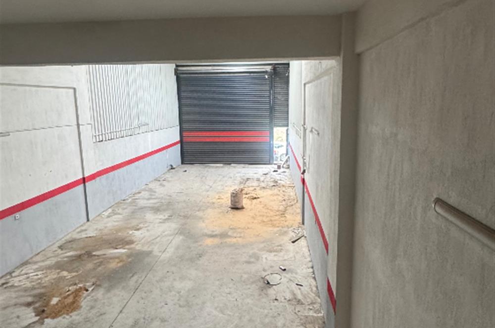 C21 Eliteden Fatih Sanayi Sitesinde Kiracılı Satılık Dükkan