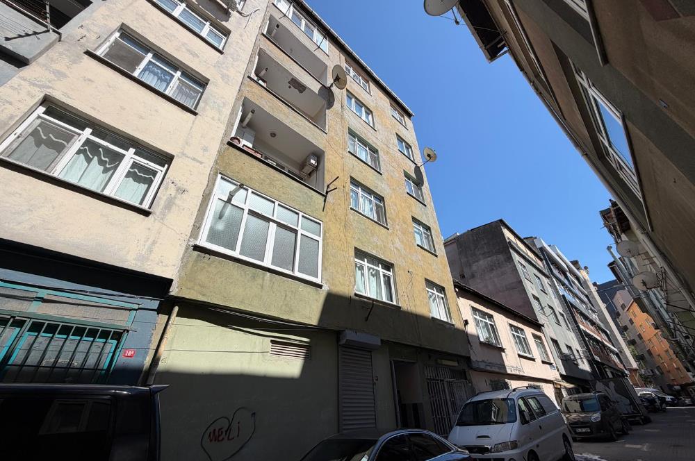 LEVENT,KANYON VE METROYA 3 DK MESAFEDE SATILIK 2+1 İSKANLI DAİRE