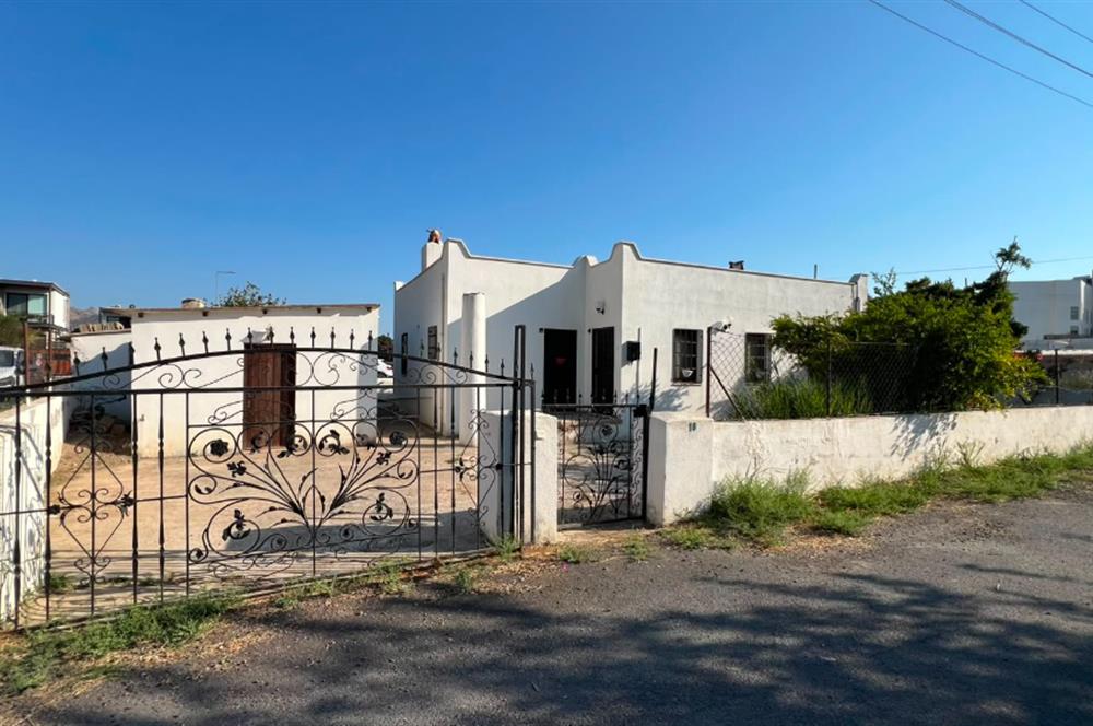 Peksimet'te Denize Yakın, Eşyalı 2+1 Müstakil Bahçeli Kiralık Ev