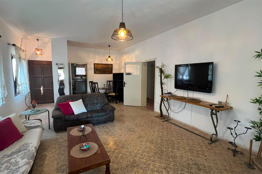 Peksimet'te Denize Yakın, Eşyalı 2+1 Müstakil Bahçeli Kiralık Ev