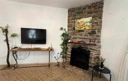 Peksimet'te Denize Yakın, Eşyalı 2+1 Müstakil Bahçeli Kiralık Ev