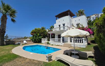 Bodrum Yalıkavak Holiday Gardens Sitesinde Satılık Deniz Manzaralı Özel Havuzlu Müstakil Bahçeli Villa