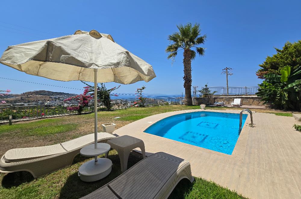 Bodrum Yalıkavak Holiday Gardens Sitesinde Satılık Deniz Manzaralı Özel Havuzlu Müstakil Bahçeli Villa