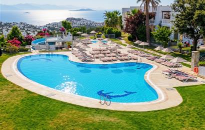 Bodrum Yalıkavak Holiday Gardens Sitesinde Satılık Deniz Manzaralı Özel Havuzlu Müstakil Bahçeli Villa