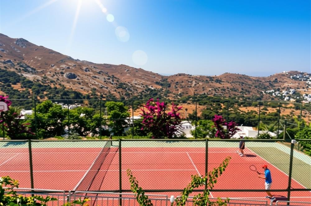Bodrum Yalıkavak Holiday Gardens Sitesinde Satılık Deniz Manzaralı Özel Havuzlu Müstakil Bahçeli Villa