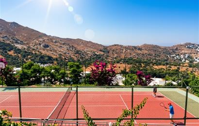 Bodrum Yalıkavak Holiday Gardens Sitesinde Satılık Deniz Manzaralı Özel Havuzlu Müstakil Bahçeli Villa