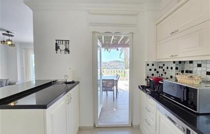 Bodrum Yalıkavak Holiday Gardens Sitesinde Satılık Deniz Manzaralı Özel Havuzlu Müstakil Bahçeli Villa
