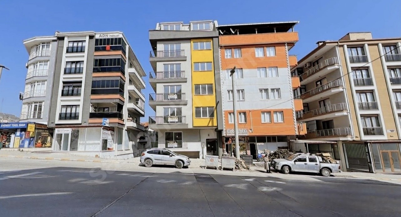 C21 BAL'DAN ÇEVREYOLU CD. ÜZERİNDE KİRALIK 3+1 DAİRE