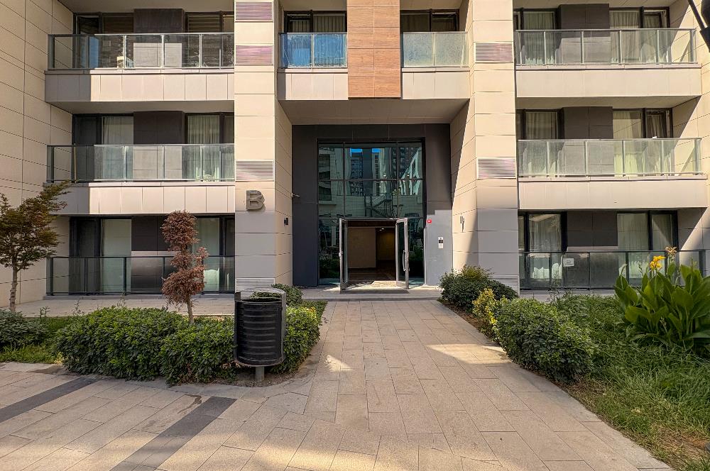 C21 ROOF TORKAM YÜKSEK KAT ÖNÜ AÇIK BOŞ 1+1 SATILIK