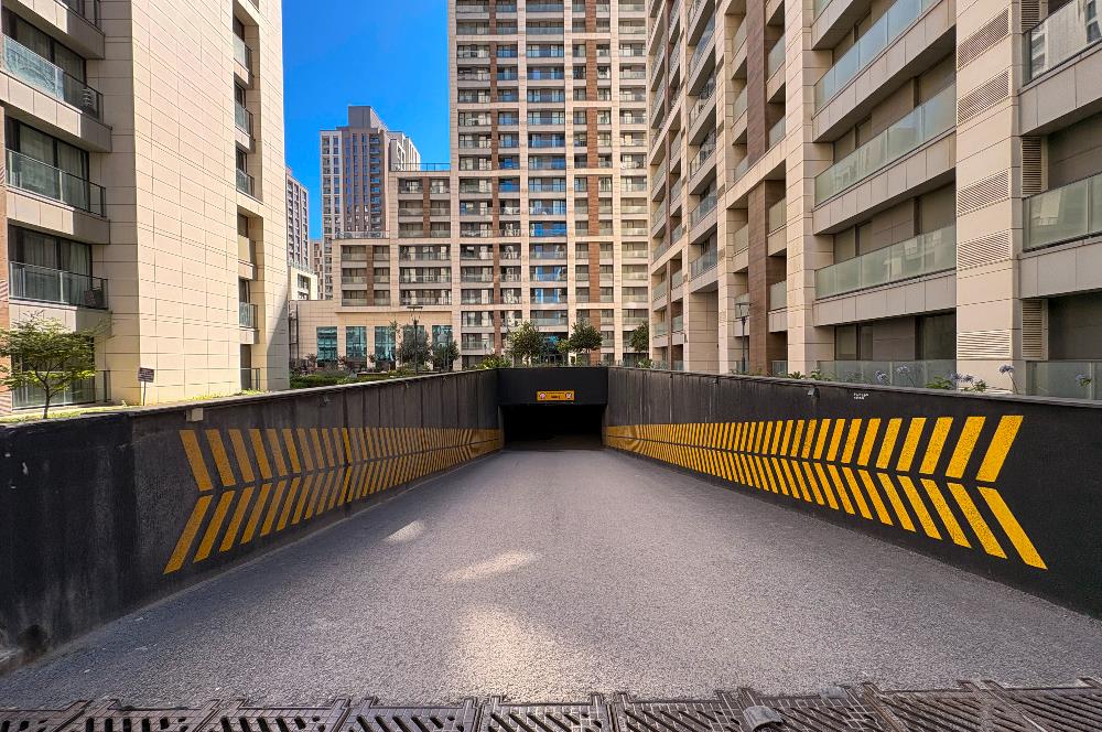 C21 ROOF TORKAM YÜKSEK KAT ÖNÜ AÇIK BOŞ 1+1 SATILIK