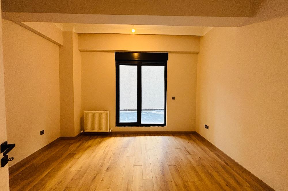 VALİDEBAĞ KORUSU'NA KOMŞU SATILIK 2+1 BAHÇE KATI