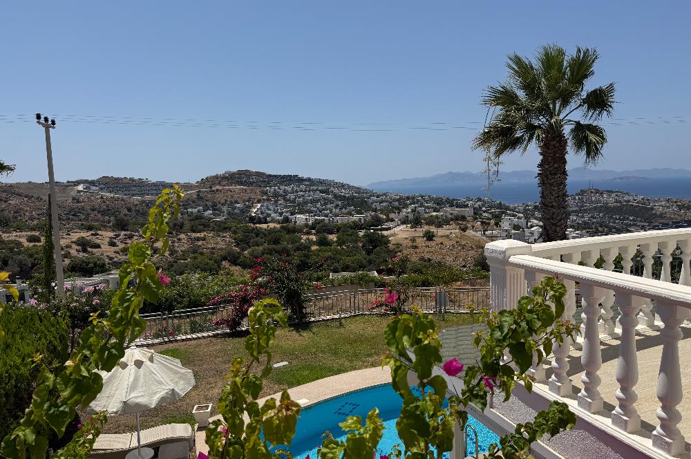 Bodrum Yalıkavak Holiday Gardens Sitesinde Satılık Deniz Manzaralı Özel Havuzlu Müstakil Bahçeli Villa