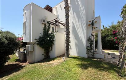 Bodrum Yalıkavak Holiday Gardens Sitesinde Satılık Deniz Manzaralı Özel Havuzlu Müstakil Bahçeli Villa