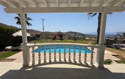 Bodrum Yalıkavak Holiday Gardens Sitesinde Satılık Deniz Manzaralı Özel Havuzlu Müstakil Bahçeli Villa