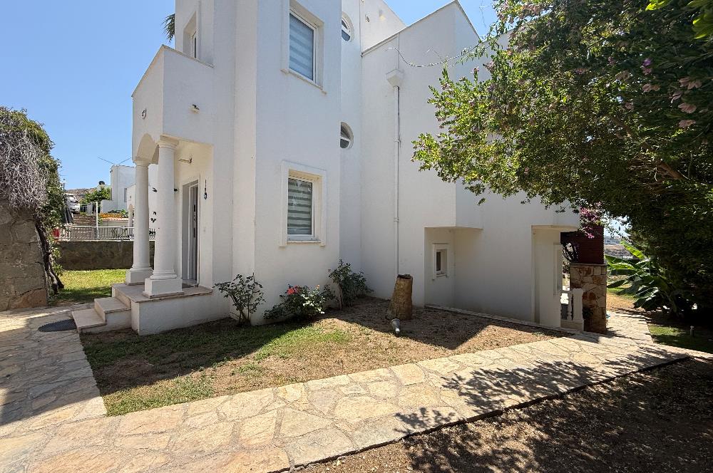 Bodrum Yalıkavak Holiday Gardens Sitesinde Satılık Deniz Manzaralı Özel Havuzlu Müstakil Bahçeli Villa
