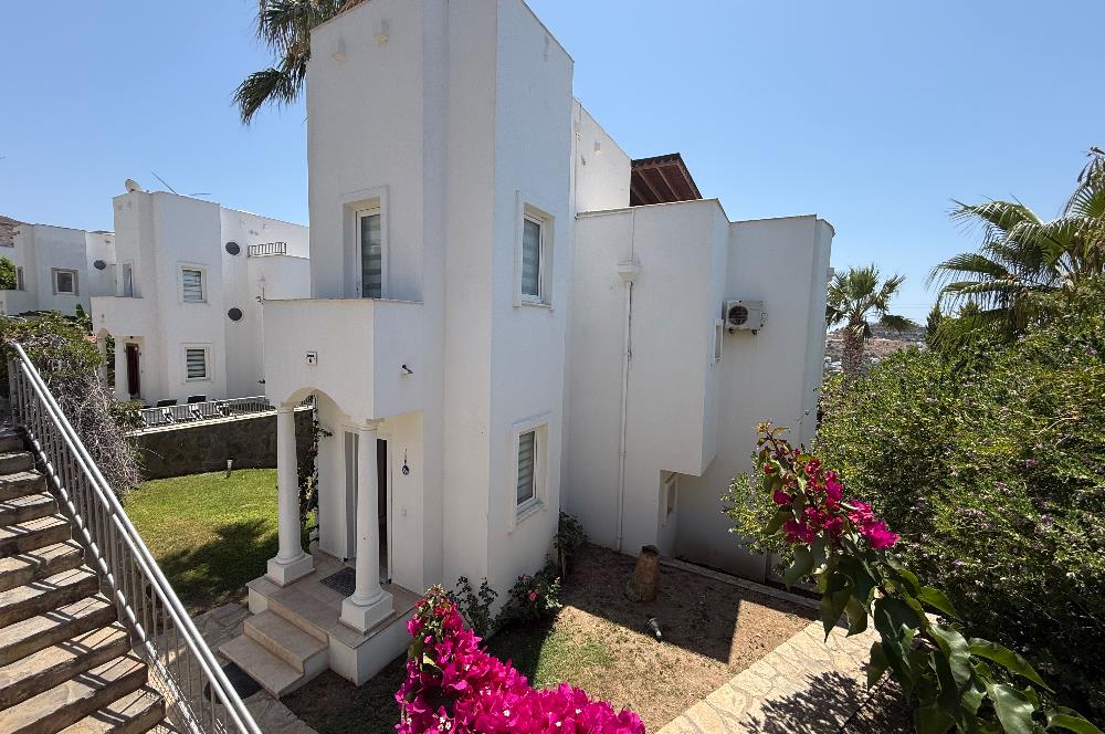 Bodrum Yalıkavak Holiday Gardens Sitesinde Satılık Deniz Manzaralı Özel Havuzlu Müstakil Bahçeli Villa
