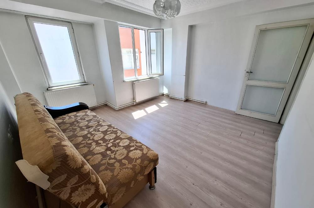 C21 BAL'DAN ÇARŞI MERKEZDE SATILIK DAİRE