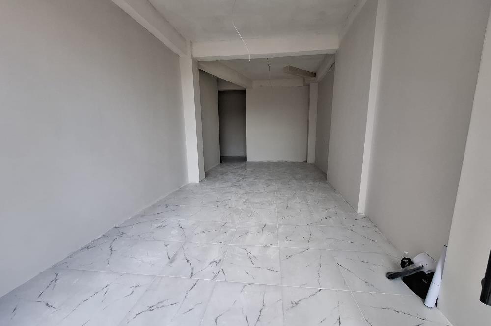 C21 BAL'DAN EGE MH. KÖYLÜ GARAJINDA SATILIK DÜKKAN
