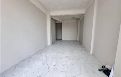 C21 BAL'DAN EGE MH. KÖYLÜ GARAJINDA SATILIK DÜKKAN