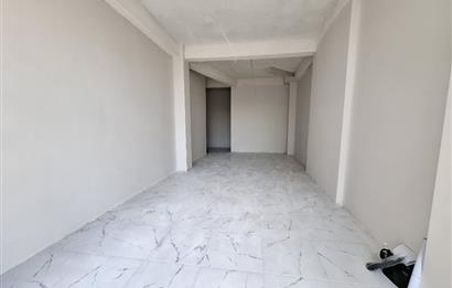 C21 BAL'DAN EGE MH. KÖYLÜ GARAJINDA SATILIK DÜKKAN