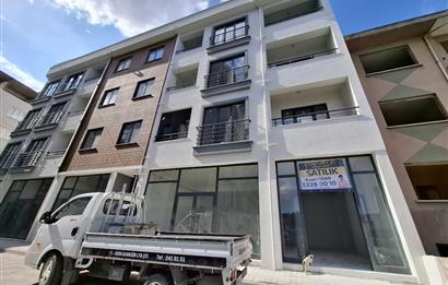 C21 BAL'DAN EGE MH. KÖYLÜ GARAJINDA SATILIK DÜKKAN