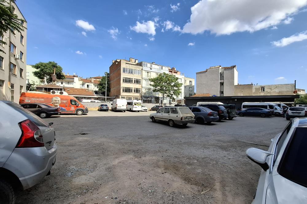 C21 BAL'DAN EGE MH. KÖYLÜ GARAJINDA SATILIK DÜKKAN