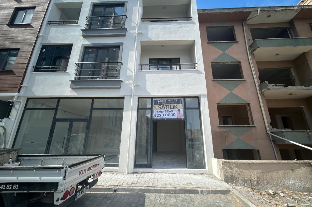 C21 BAL'DAN EGE MH. KÖYLÜ GARAJINDA SATILIK DÜKKAN