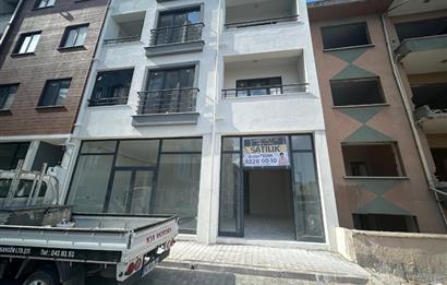 C21 BAL'DAN EGE MH. KÖYLÜ GARAJINDA SATILIK DÜKKAN