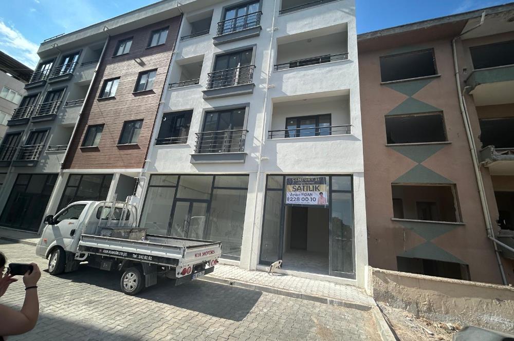C21 BAL'DAN EGE MH. KÖYLÜ GARAJINDA SATILIK DÜKKAN