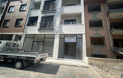 C21 BAL'DAN EGE MH. KÖYLÜ GARAJINDA SATILIK DÜKKAN