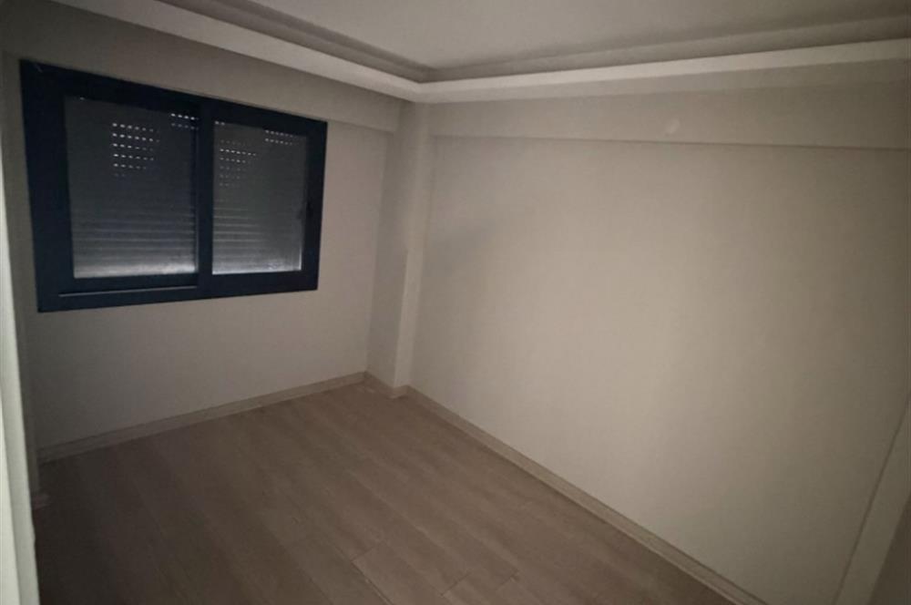 Gaziemir Yesil Mahallede Satilik 2+1 Ada Mutfakli Daire