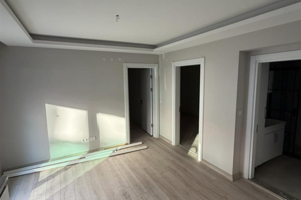 Gaziemir Yesil Mahallede Satilik 2+1 Ada Mutfakli Daire