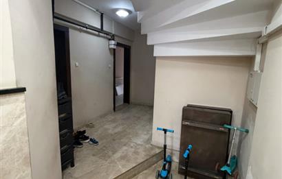 Gaziemir Yesil Mahallesinde Satilik 3+1  Daıre
