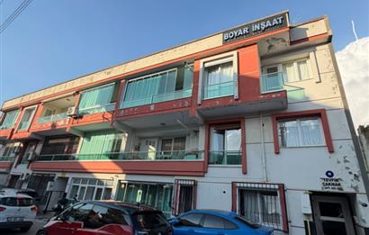 Gaziemir Yesil Mahallesinde Satilik 3+1  Daıre