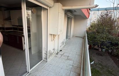 Gaziemir Yesil Mahallesinde Satilik 3+1  Daıre