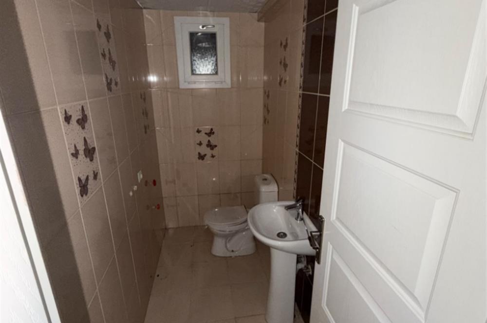 Gaziemir Yesil Mahallesinde Satilik 3+1  Daıre