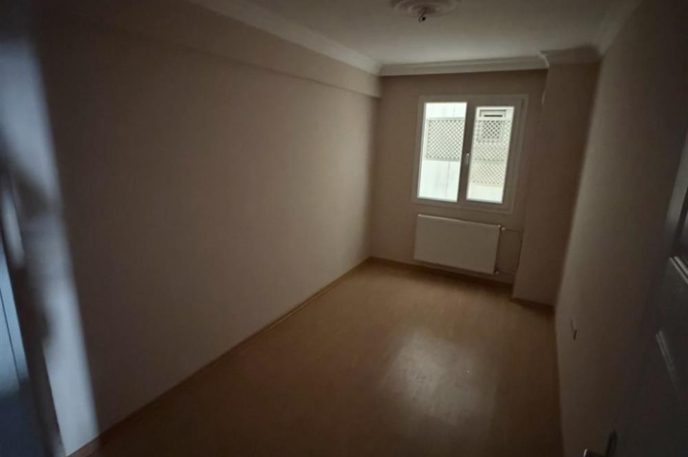 Gaziemir Yesil Mahallesinde Satilik 3+1  Daıre