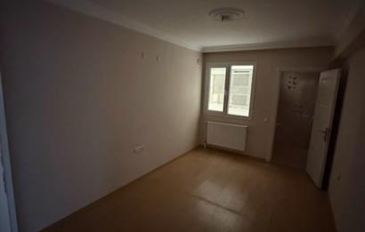 Gaziemir Yesil Mahallesinde Satilik 3+1  Daıre