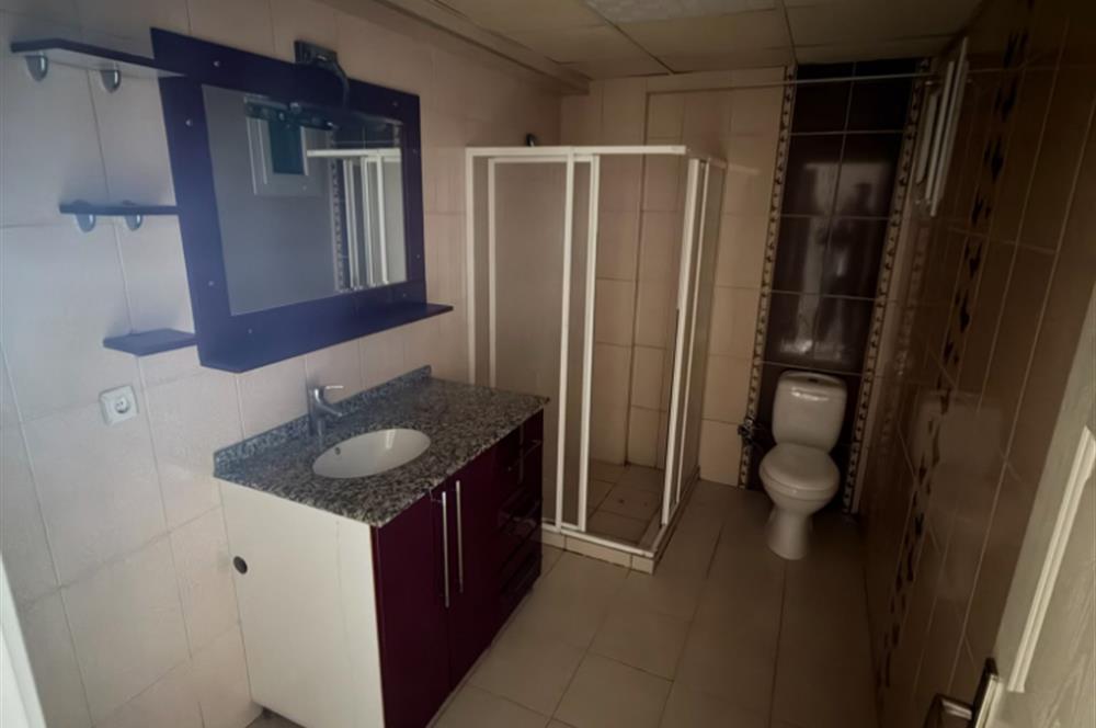 Gaziemir Yesil Mahallesinde Satilik 3+1  Daıre