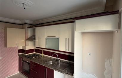 Gaziemir Yesil Mahallesinde Satilik 3+1  Daıre